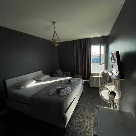 Aparthotel Gueven *